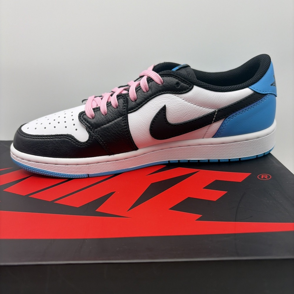 Size 9- Air Jordan 1 Retro Low OG White, Powder Blue (CZ0790-104) - Picture 8 of 11